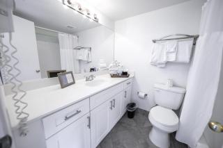 208 Fully Furnished 1BR Suite-Prime Location - Scottsdale - 5