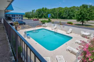 Motel 6-Russellville, AR - Russellville - 5