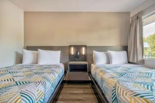 Motel 6-Russellville, AR - Russellville - 3
