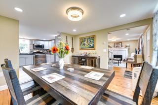 Charming East Durham Home - 2 Mi to Water Park - 5