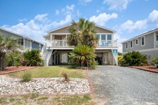 Footprints In The Sand by Oak Island Accommodations - Oak Island - 9