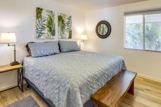 Renovated Crescent Lake Escape with Waterfront Deck! - Crescent City - 3