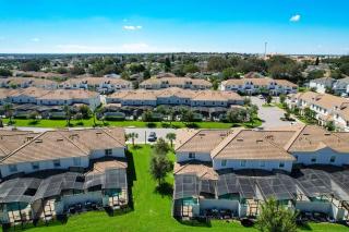 Stunning 5 bedroom house near Disney - 1