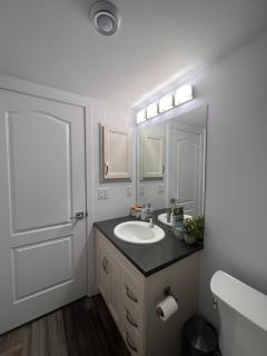 Well furnished Basement Suite-With Private Entrance - 7