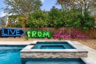 Sun Filled Home W Gorgeous Pool HotTub Gameroom - Round Rock - 0