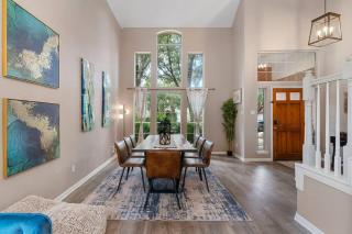 Sun Filled Home W Gorgeous Pool HotTub Gameroom - Round Rock - 6