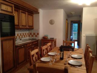 Appartement Avec Piscine, Terrasse, et WIFI - 8 Personnes - FR-1-733-138 - Crest-Voland - 1