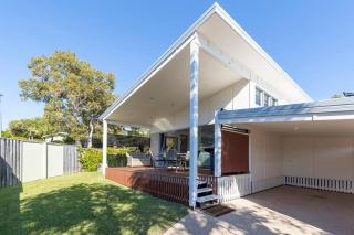 Delightful Dicky Beach Holiday House - Caloundra - 6