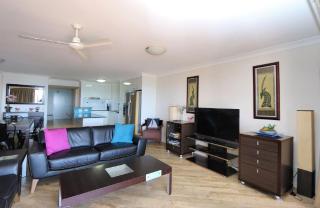 Coral Sands Penthouse - Bargara - 1