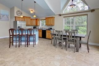 Leaward Shores Guesthouse - State Landing - 2