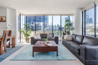 'The View at Docklands' Resort style City Living - 0