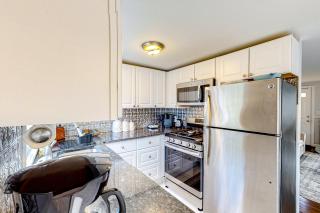 Ocean Breeze Cape Cottage - West Yarmouth - 1