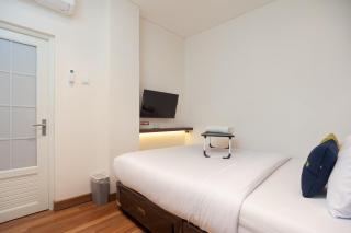 Urbanview Hotel Groovy Inn Tangerang - Buaran - 4