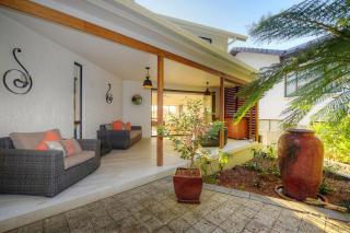 Beachside Manor - Sapphire Beach - 1