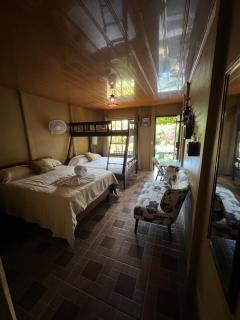 Tortuguero Hill Rooms - 0