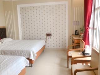 Royal Hotel - Ho Chi Minh - 4