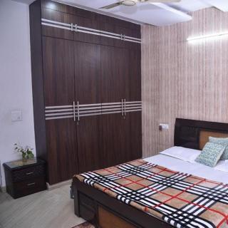 Stay Royal Bed & Breakfast - New Delhi - 5