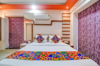 FabHotel The Lily - Nr Bisarjan Ghat - 3
