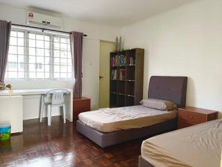 4BR 9pax in Kuching city - Kuching - 4