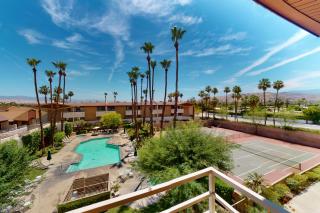Kitschy Rich Palm Springs Permit #60096 - Palm Springs - 7