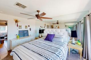 Kitschy Rich Palm Springs Permit #60096 - Palm Springs - 2