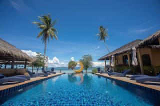 Absolute Beachfront Resort - Ban Tai - 0