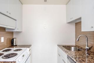 Back Bay Studio w wd nr Newbury St BOS-726 - Boston - 5