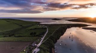 Island View at White Horses, Bantham, South Devon - with glorious sea views - 1