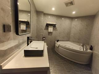 GreenTree Eastern Hotel Xinjiang Urumqi Renmin Road - 2