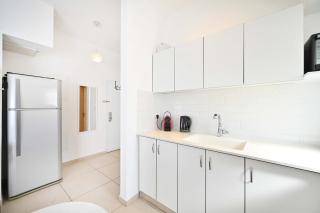 Perfect Location 2BR in Reines by HolyGuest - Tel Aviv - 3