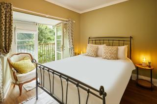 Host & Stay - River View Cottage - 0