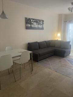 Stunning 2-Bed Apartment in Marina de le Duquesa - Manilva - 5