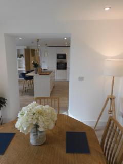 Fabulous Ground Floor Apt Adjacent to Beach - 7