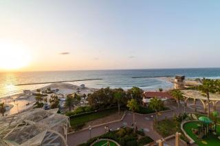 Beachfront apartment with breathtaking sea view - Netanya - 2