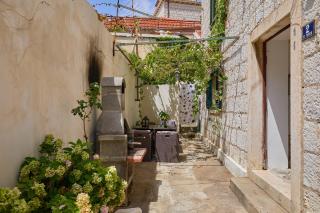 Just a step to the Old city gates - Dubrovnik - 0