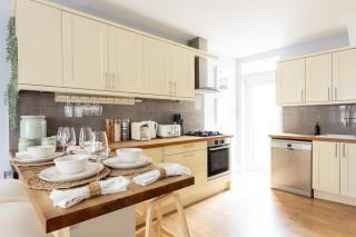 Tintern Apartment - Clapham - London - 1