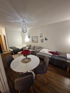 Lovely studio apartment, glazed balcony and own parking space - 6