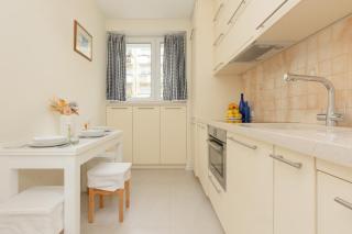 Warsaw City Center Żurawia by Noclegi Renters - Varsavia - 5
