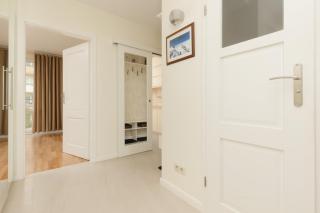 Warsaw City Center Żurawia by Noclegi Renters - Varsavia - 3