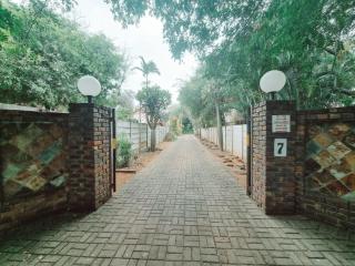 Four Seasons Guesthouse - Hardekool 7 - Lephalale - 8