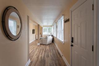 NEW Listing! Centrally Located Property! Close to Everything! - Jacksonville Beach - 6