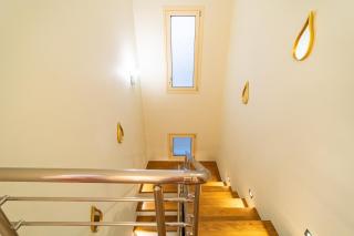 The Mountain Villa - - 2