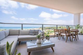 Mini Penthouse 3BR Huge Balcony Open SeaView - 6