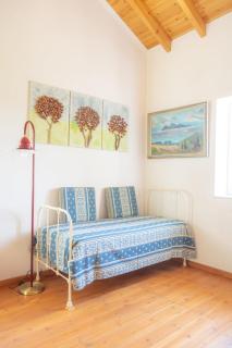 Cozy Village House in Marantochori with Stunning Hill Views - Marantochori - 5