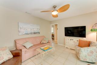 Venice Vacation Rental with Private Outdoor Pool! - Venice - 1