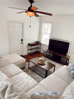 Southern Charm at its Best near South Historic District - Savannah - 8