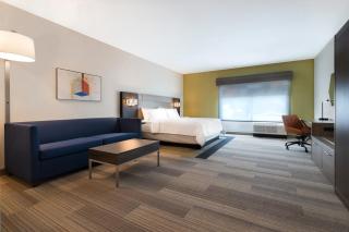 Holiday Inn Express & Suites - Glendale Downtown - 9