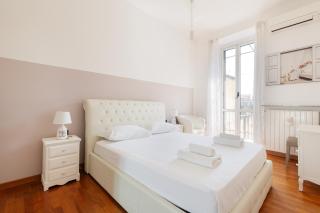 Roomy Apartment x5 - 850 m far from Famagosta MM2 - Mailand - 0