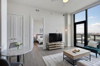 Luxury 2bdrm Penthouse in Midtown - Atlanta - 3