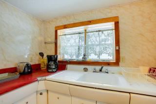 Pine Ridge Resort Cabin on Bass Lake with Dock! - 1